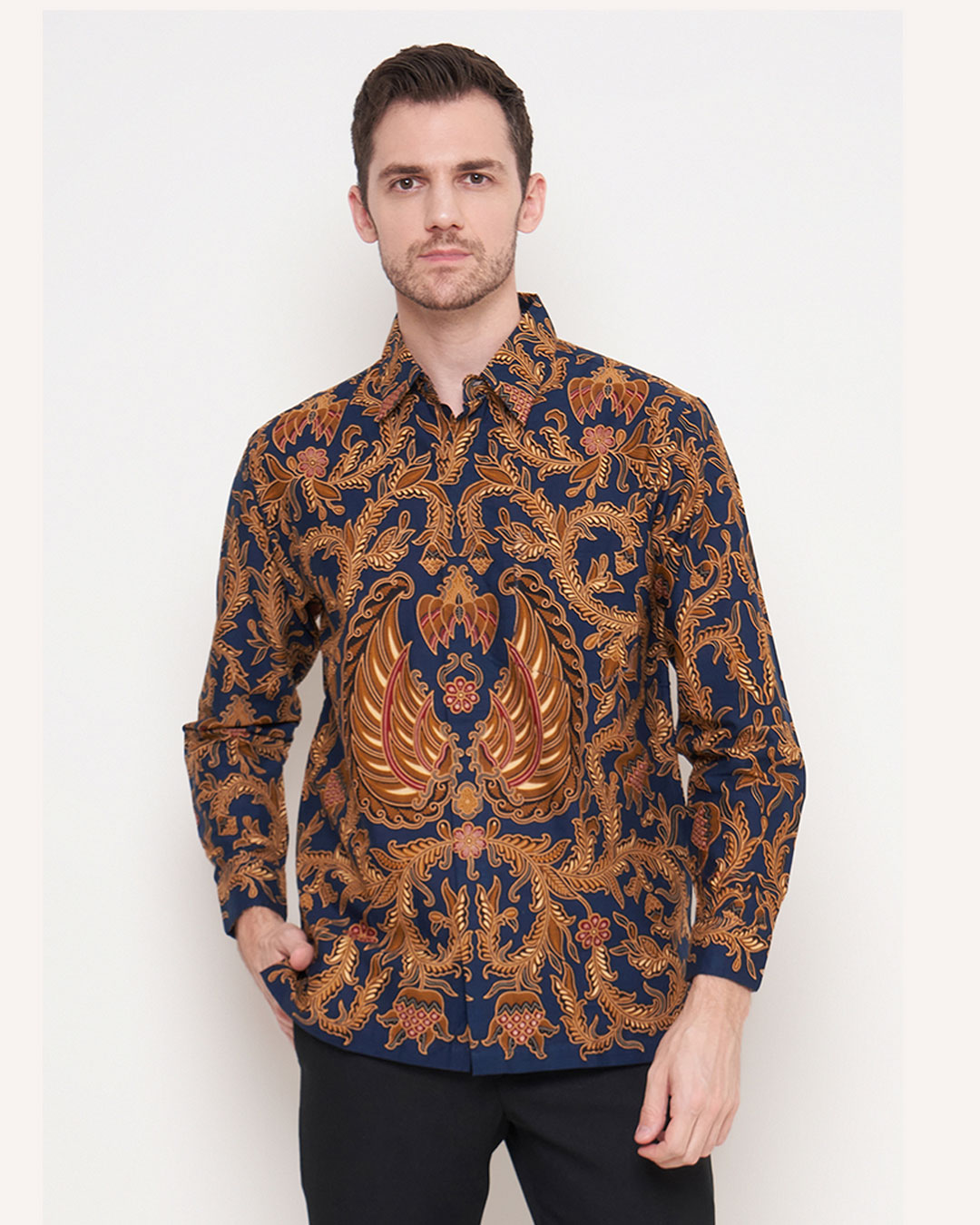Kemeja Batik Lengan Panjang Gurdo Latar Rambat - Biru