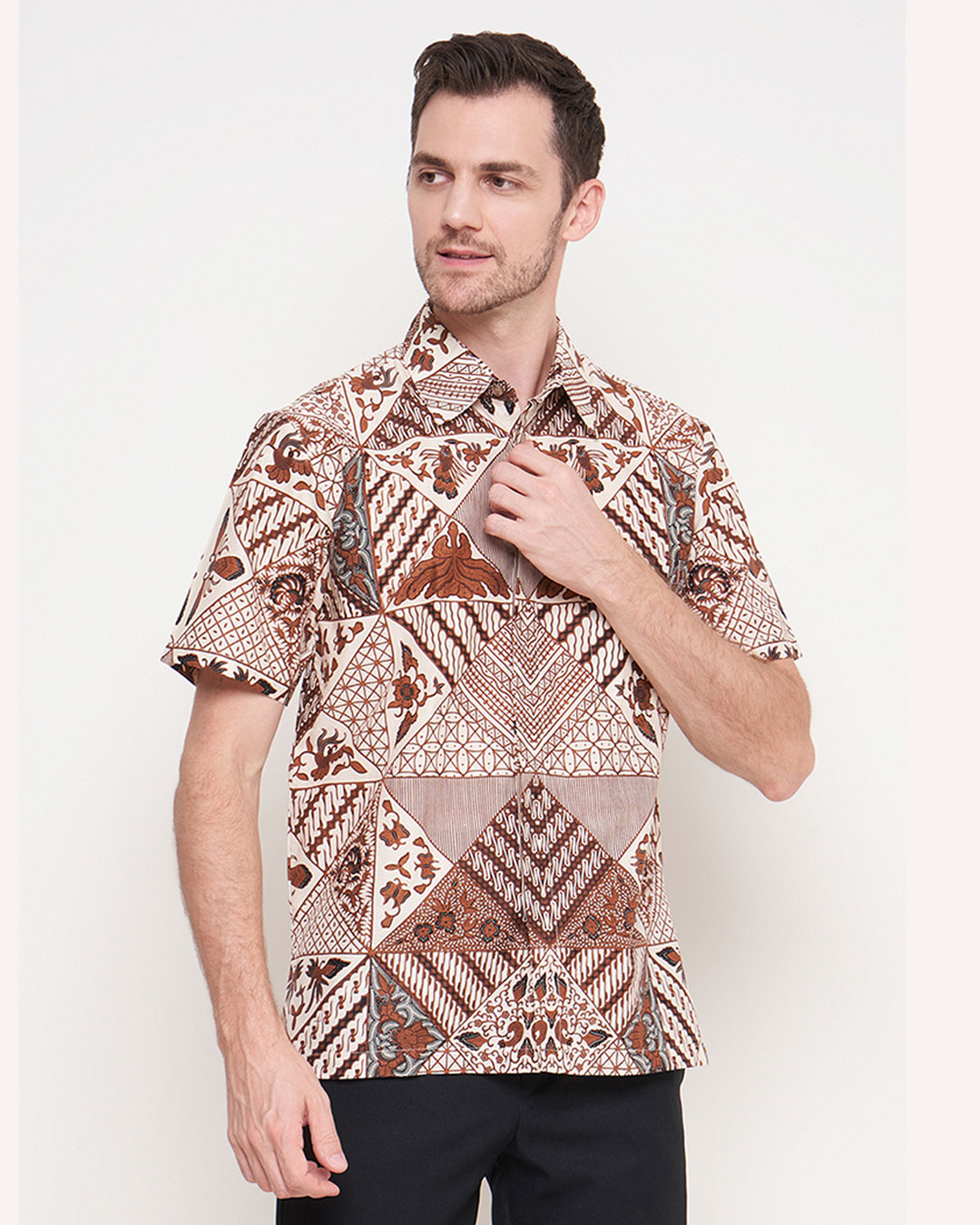 Kemeja Batik Lengan Pendek Tambal Modern 2 - Lawasan