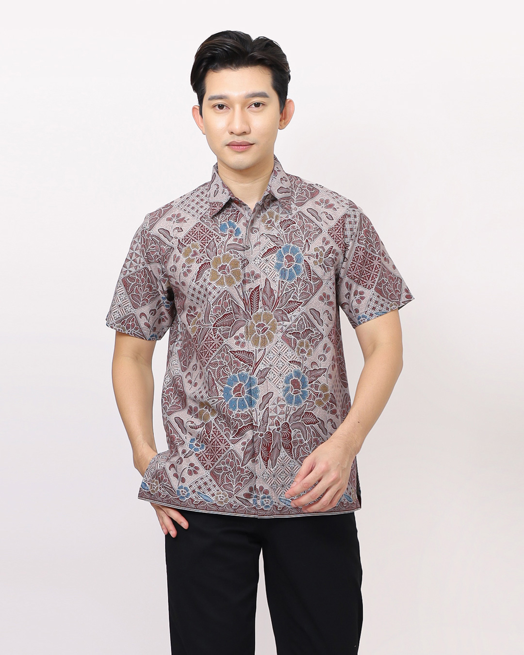 Kemeja Batik Lengan Pendek Boket Tambal – Merah Cover