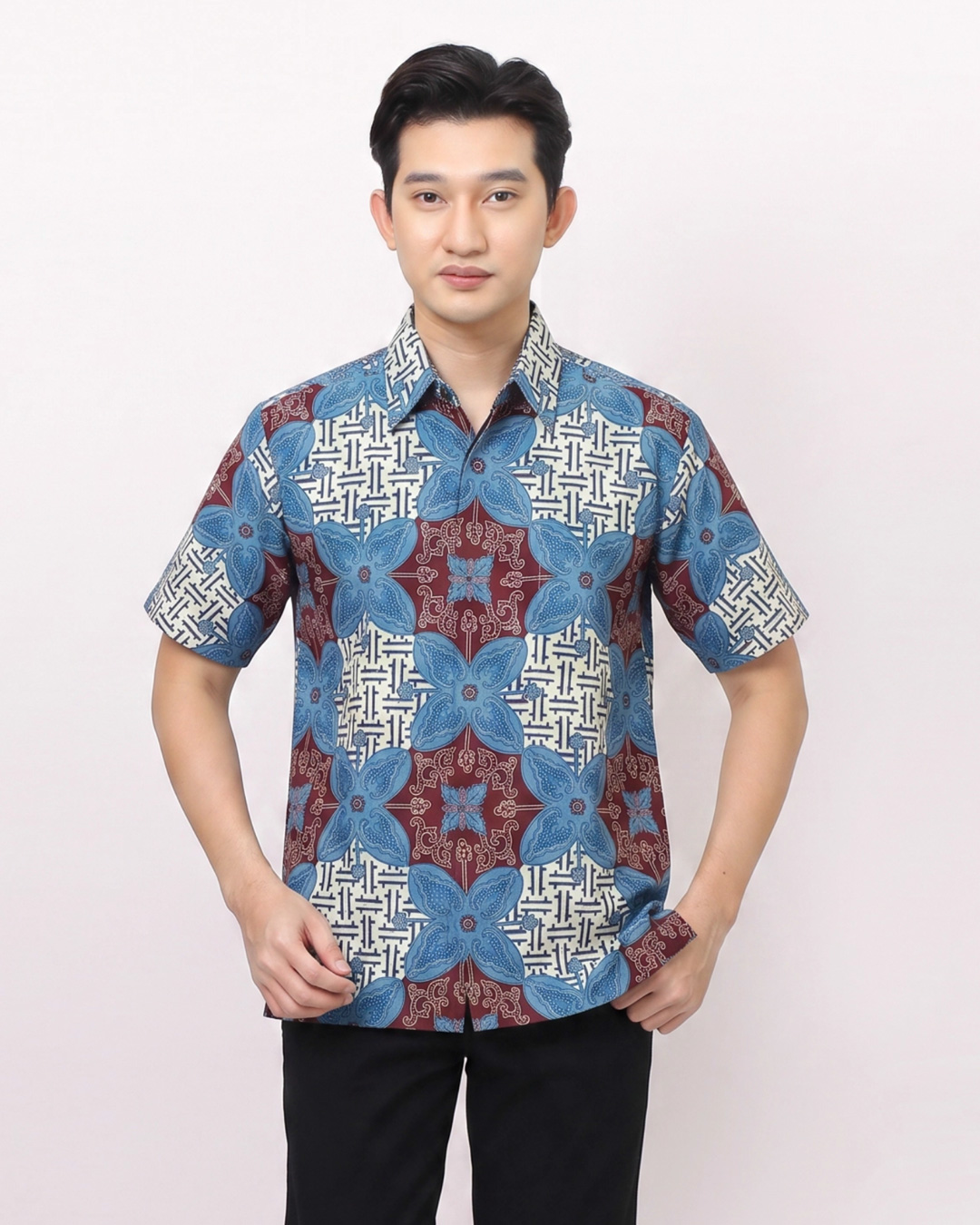 Kemeja Batik Lengan Pendek Ceplok Cendana - Maroon 2