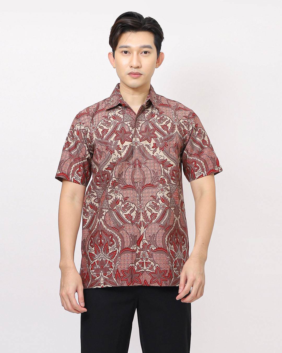 Kemeja Batik Lengan Pendek Sekar Jagad Bawana - Merah cover
