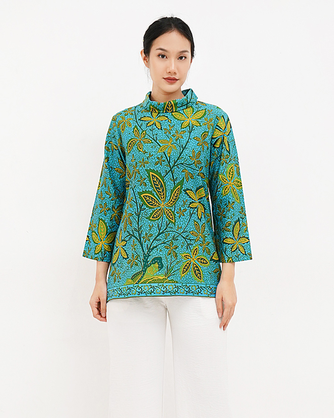 Blouse Lengan Panjang Sebaran Daun Kerah Lingkar - Biru Muda 1